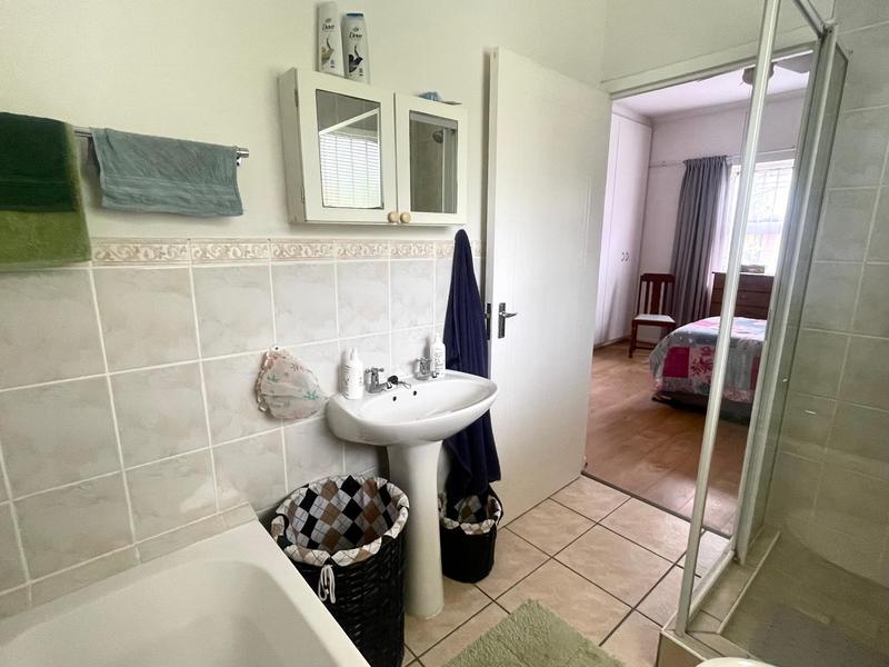 3 Bedroom Property for Sale in Somerset West Western Cape